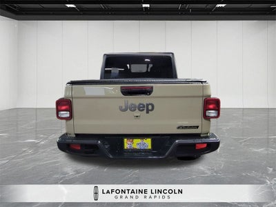 2022 Jeep Gladiator Overland