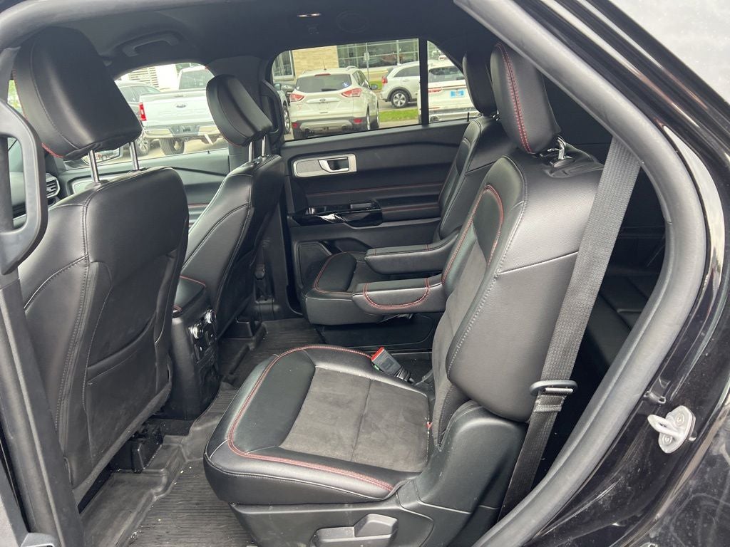 2022 Ford Explorer ST-Line