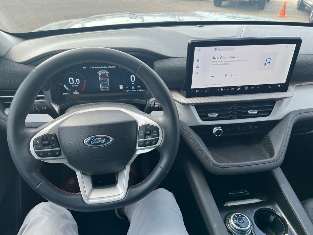 2025 Ford Explorer Active