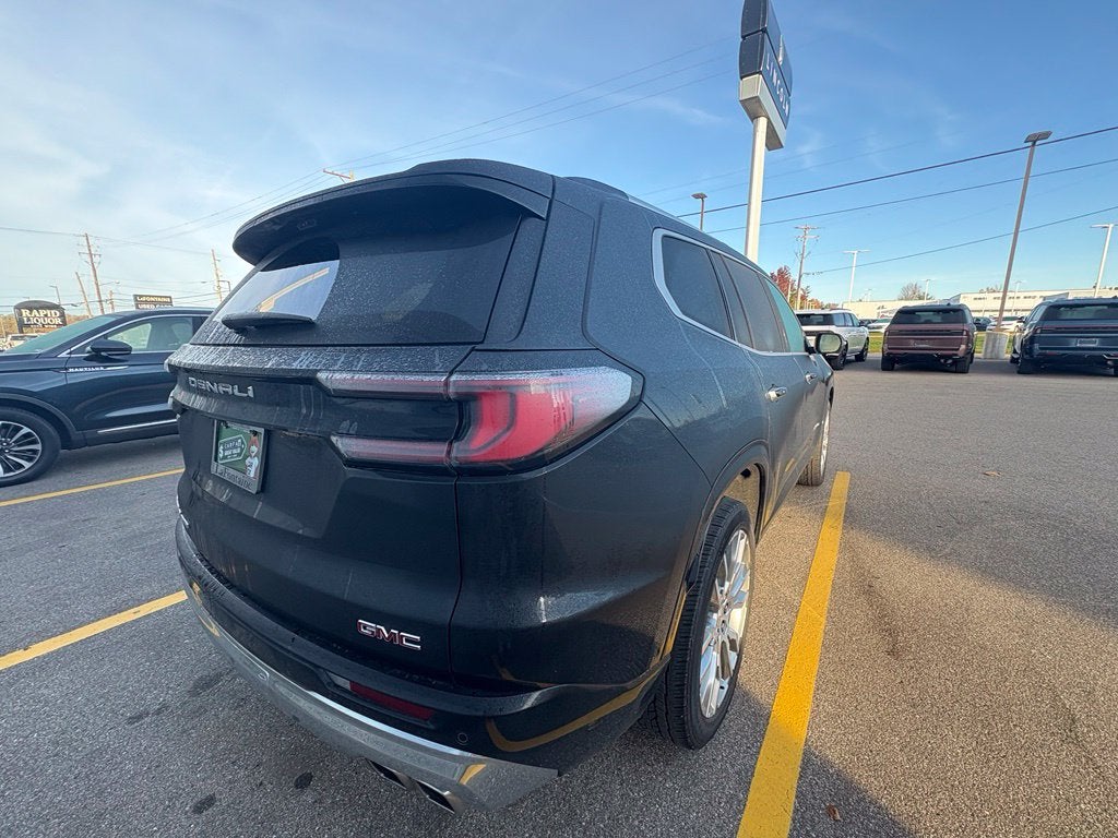 2024 GMC Acadia Denali