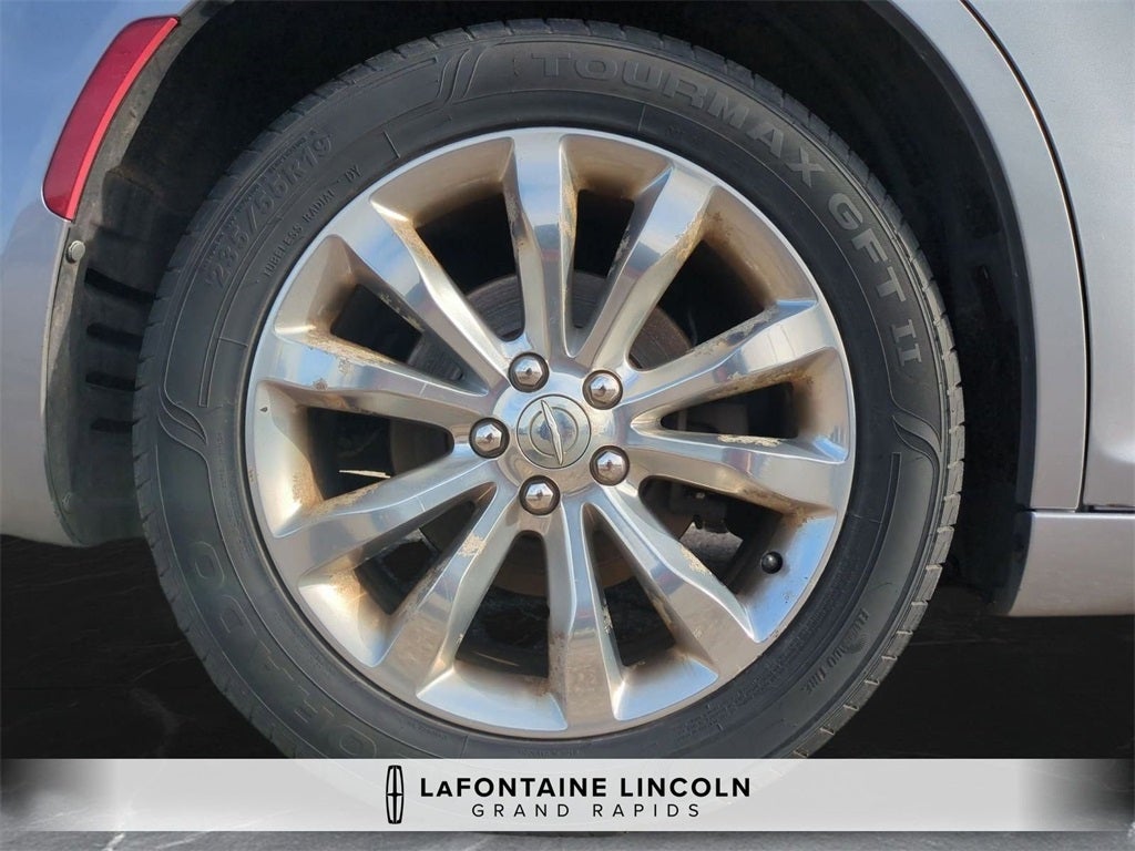 2018 Chrysler 300 Touring