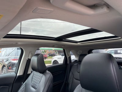 2023 Ford Edge Titanium