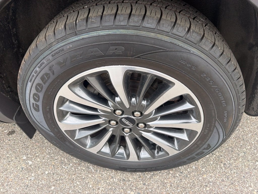 2023 Lincoln Nautilus Standard
