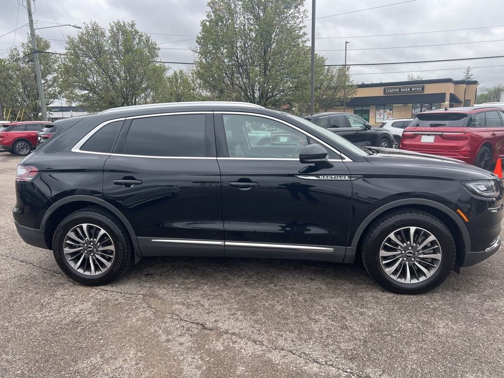 2023 Lincoln Nautilus Standard