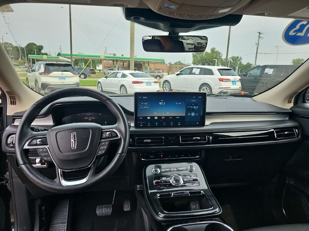 2023 Lincoln Nautilus Standard