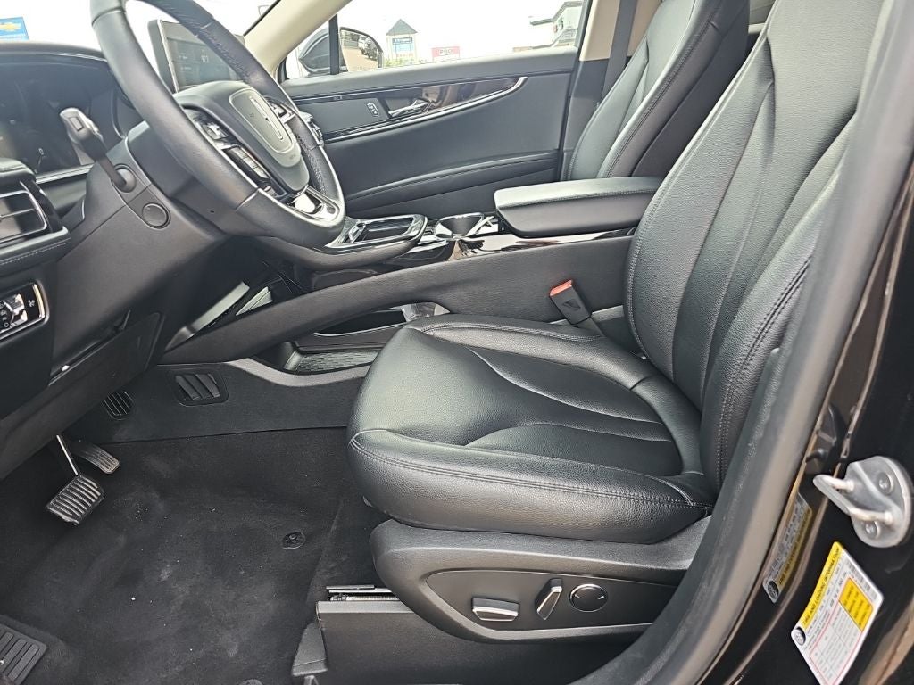 2023 Lincoln Nautilus Standard