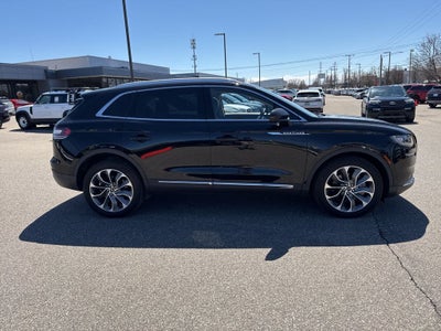 2022 Lincoln Nautilus Reserve