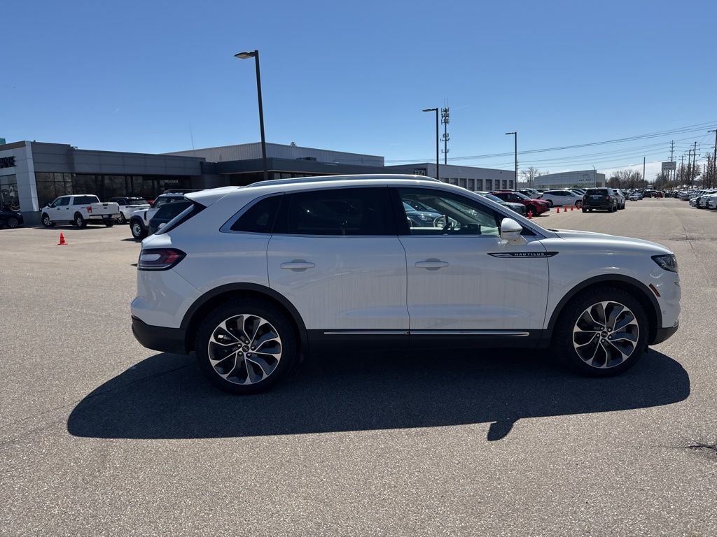 2022 Lincoln Nautilus Reserve