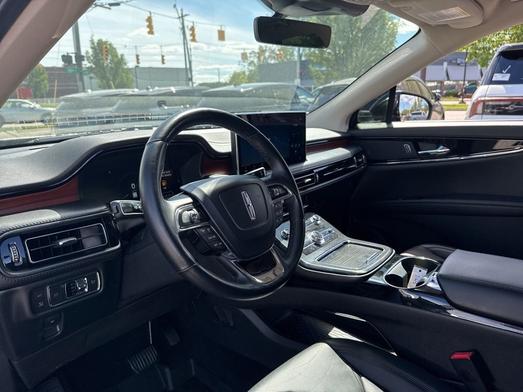 2022 Lincoln Nautilus Reserve