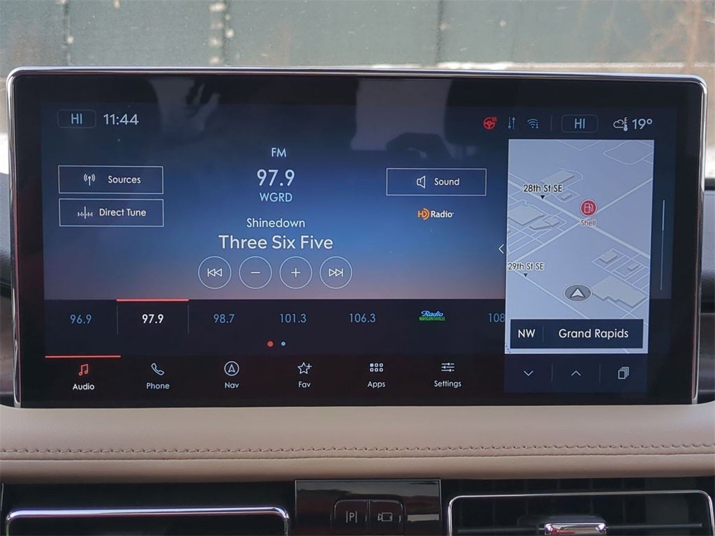 2022 Lincoln Nautilus Reserve