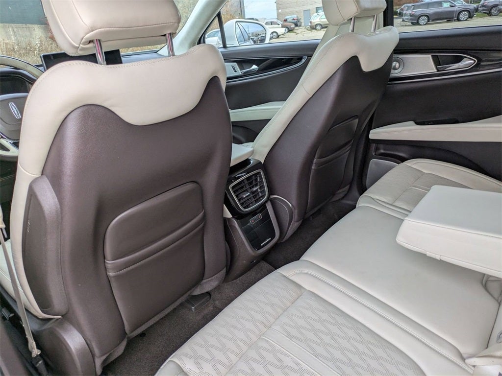 2022 Lincoln Nautilus Black Label