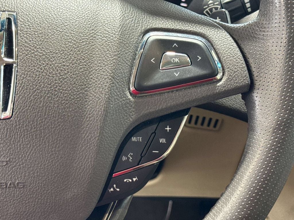 2013 Lincoln MKZ Base