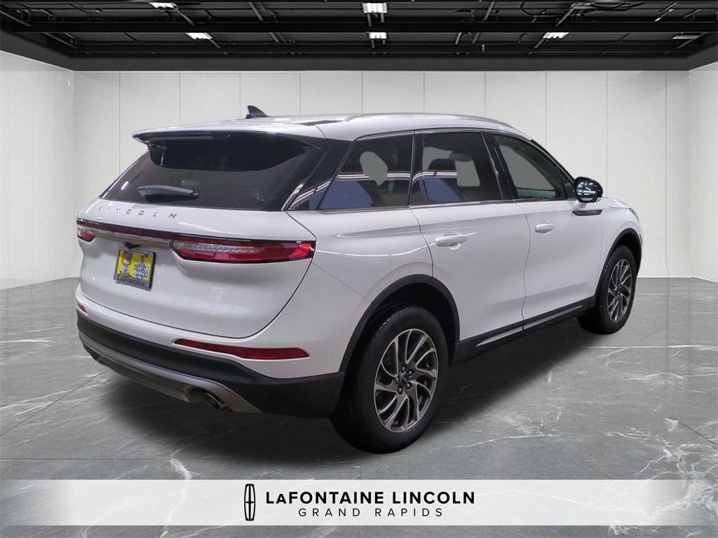 2022 Lincoln Corsair Standard