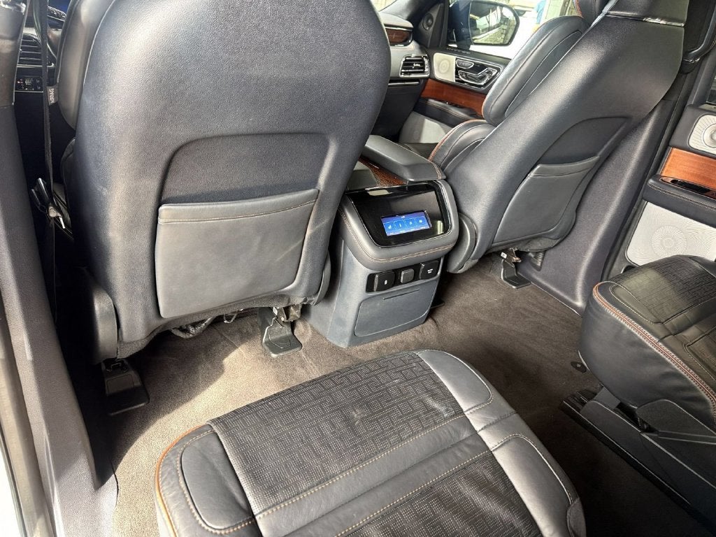 2024 Lincoln Navigator Black Label