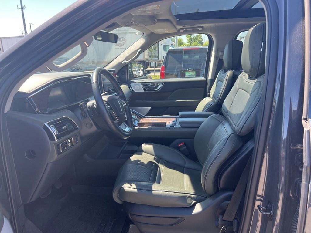 2023 Lincoln Navigator Black Label