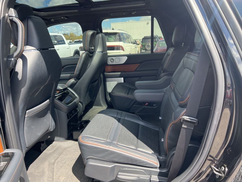 2024 Lincoln Navigator Black Label