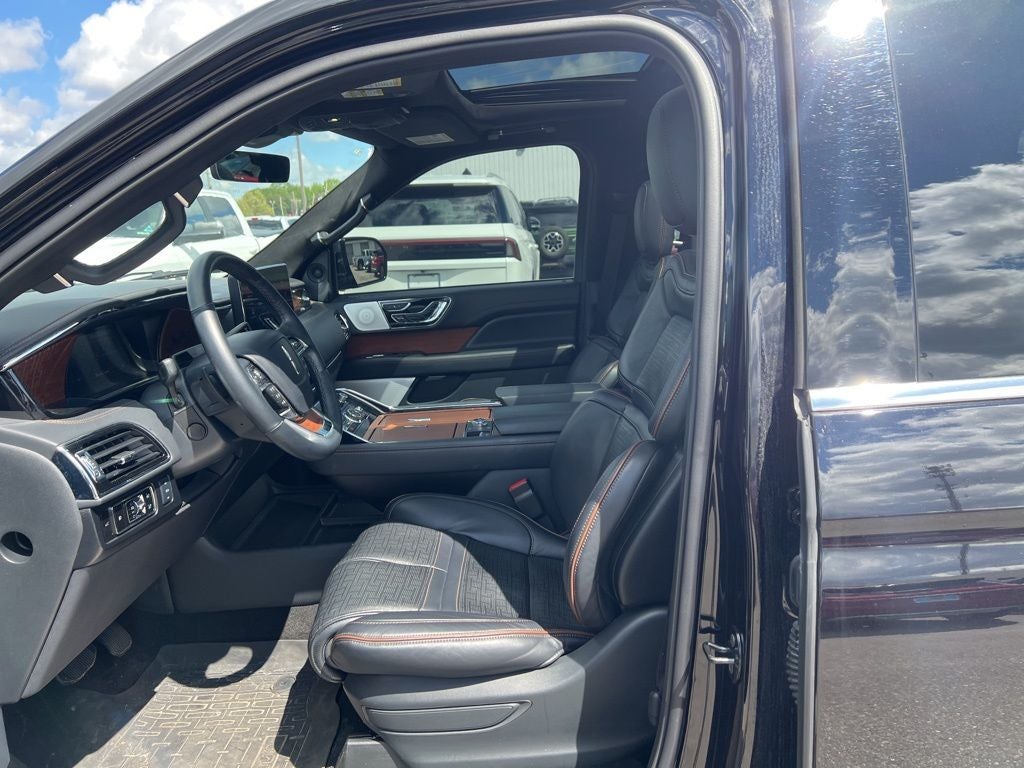 2024 Lincoln Navigator Black Label