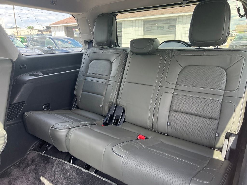 2022 Lincoln Navigator Black Label