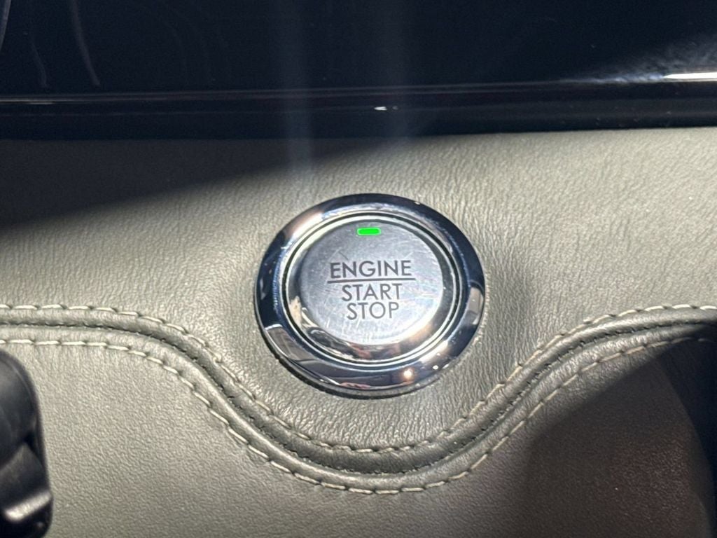 2022 Lincoln Navigator Black Label