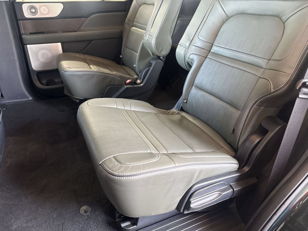 2022 Lincoln Navigator Black Label