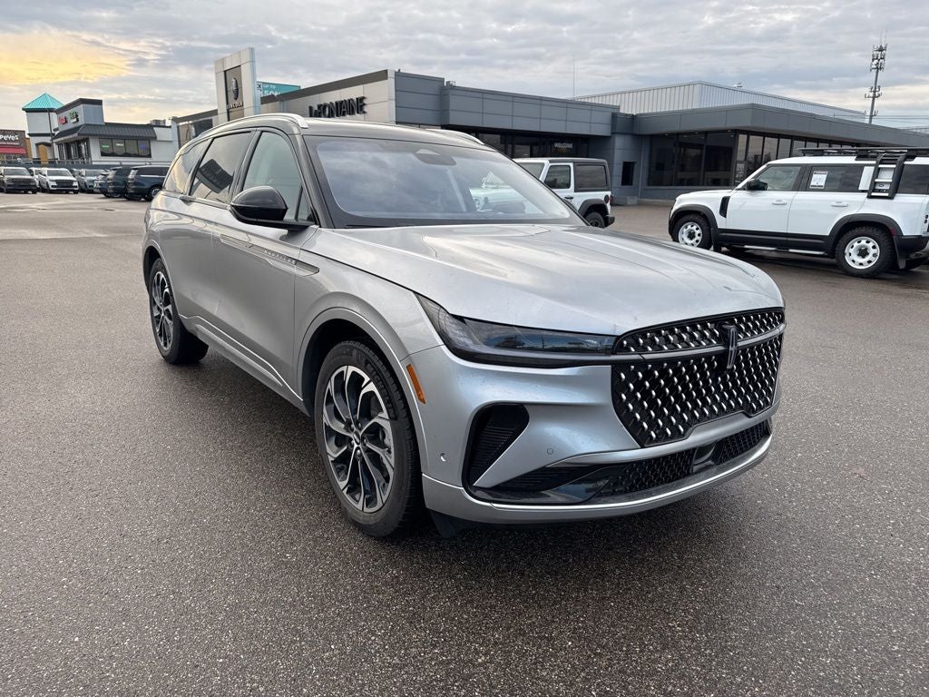 2024 Lincoln Nautilus Reserve