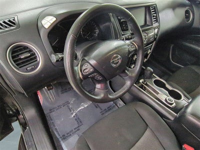 2020 Nissan Pathfinder SV