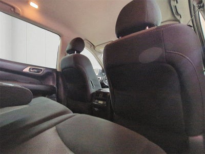 2020 Nissan Pathfinder SV