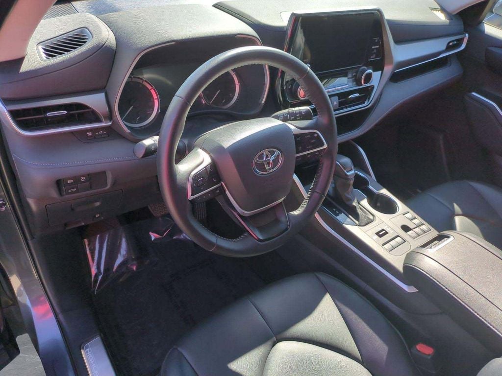 2024 Toyota Highlander XLE