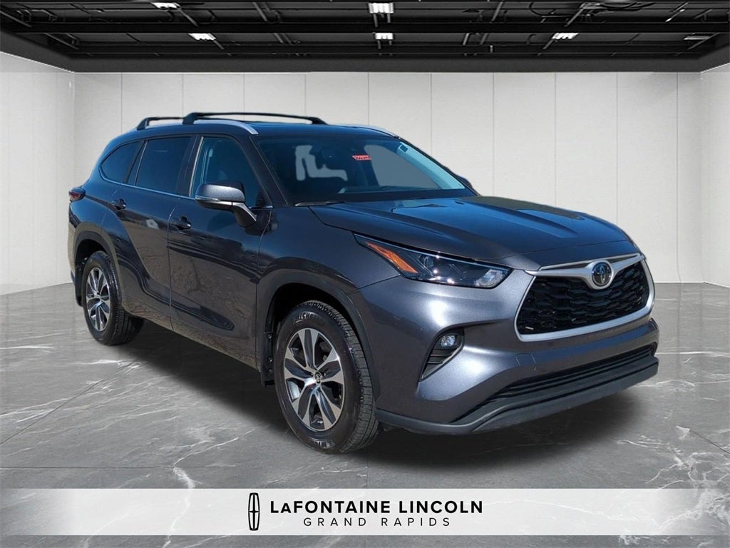 2024 Toyota Highlander XLE