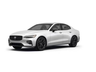 2024 Volvo S60 B5 Core Dark Theme