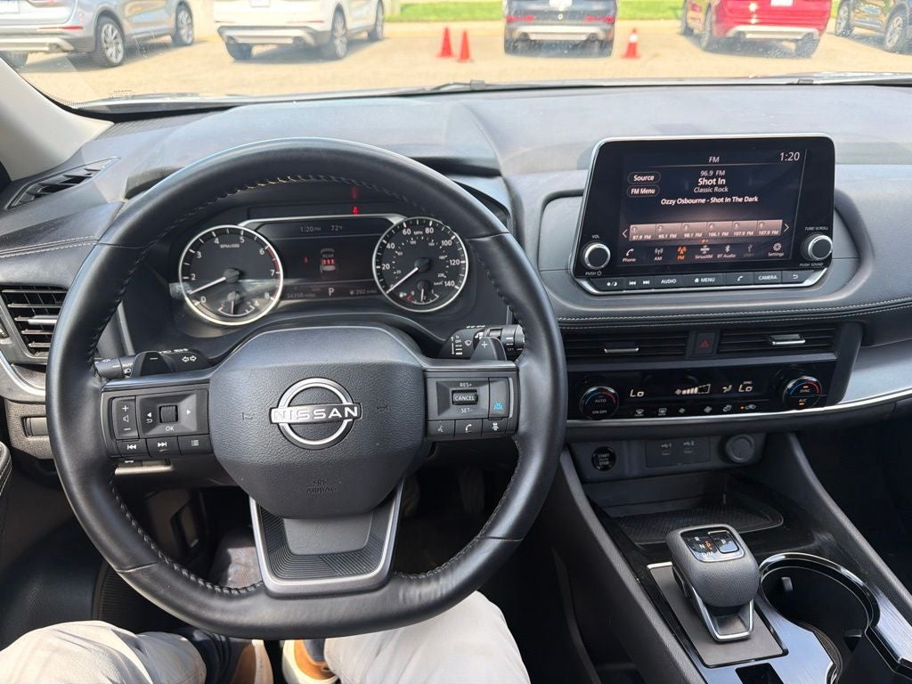 2025 Nissan Rogue SV