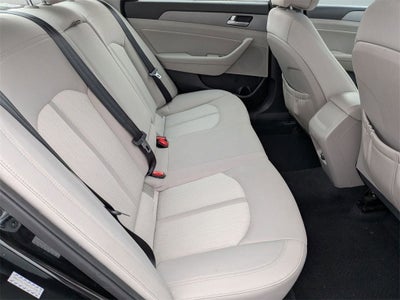 2016 Hyundai Sonata Hybrid SE