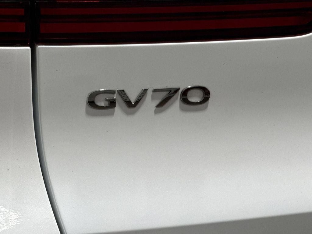 2025 Genesis GV70 2.5T