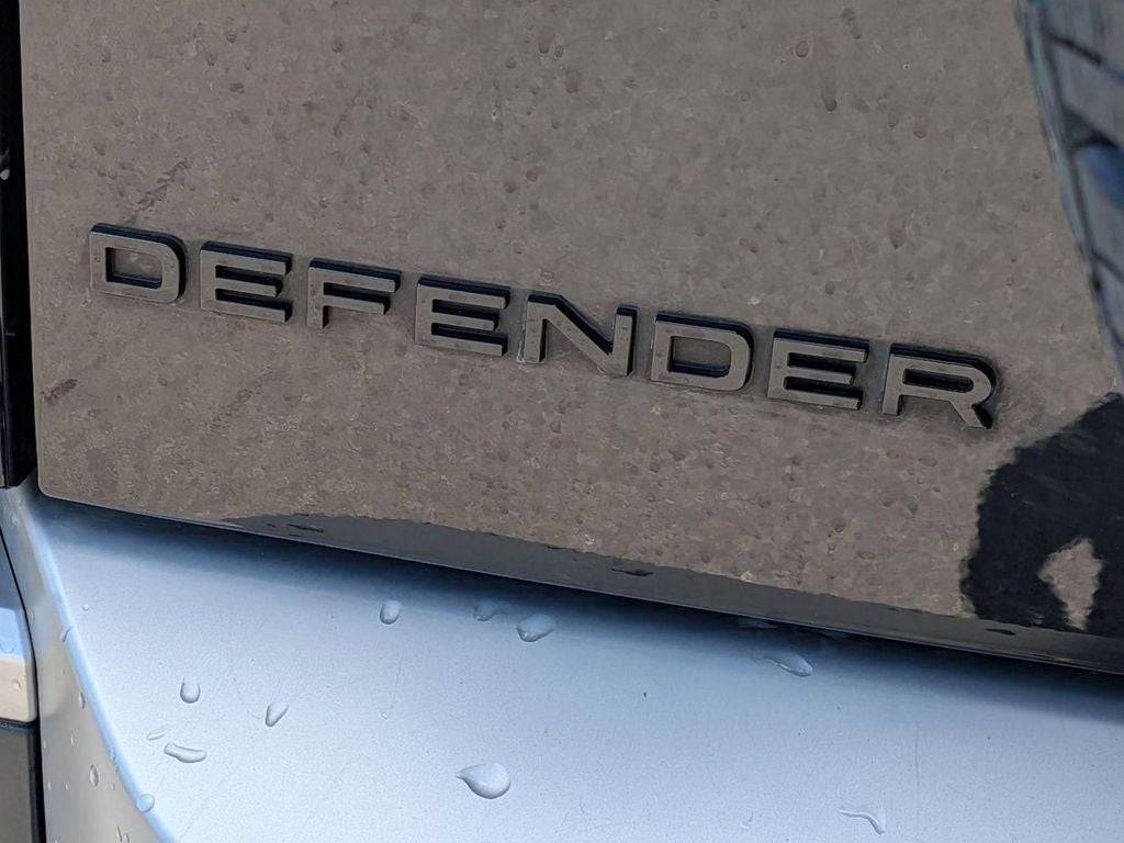 2025 Land Rover Defender 110 S