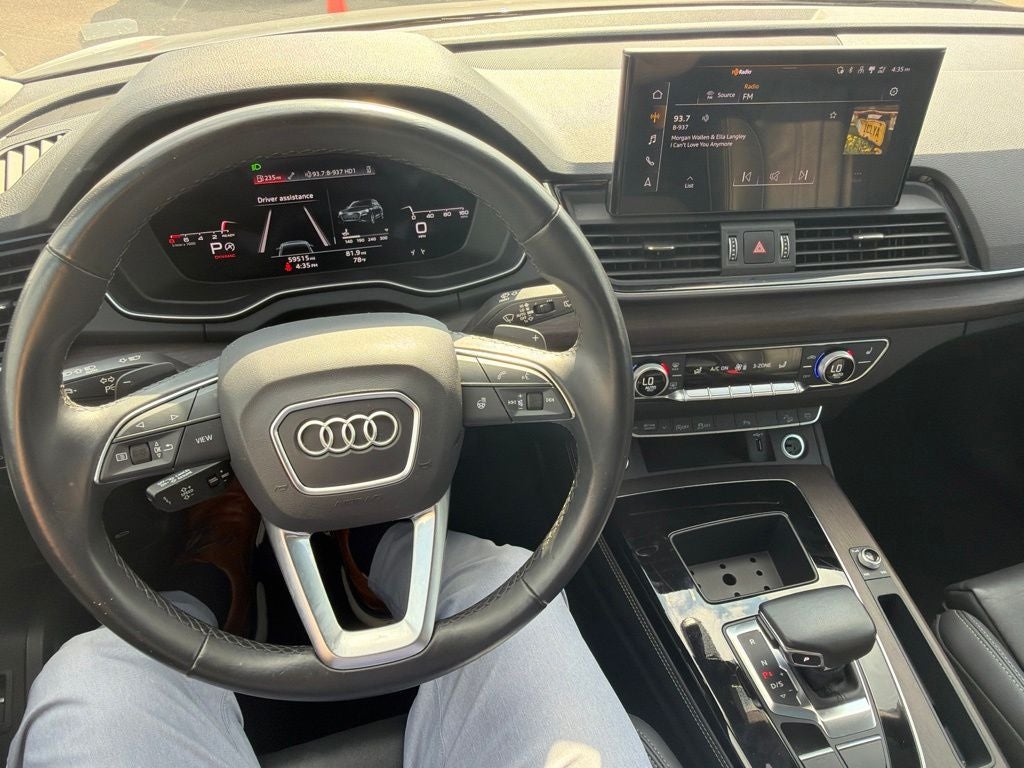 2024 Audi Q5 45 S line Premium quattro