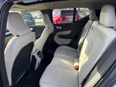 2019 Volvo XC40 R-Design