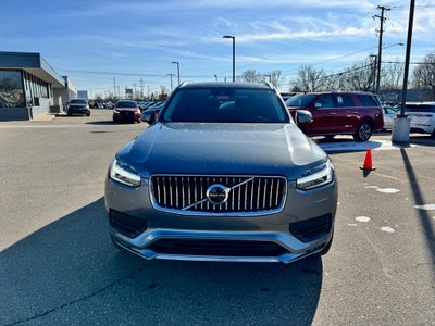 2020 Volvo XC90 T6 Momentum