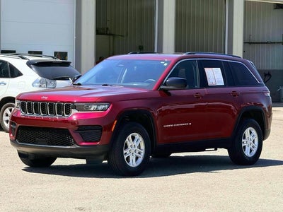 2023 Jeep Grand Cherokee Laredo 4x4