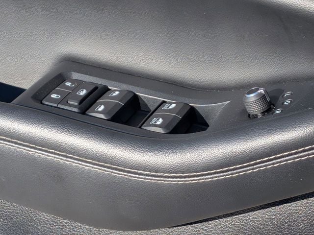 2023 Jeep Grand Cherokee Laredo 4x4