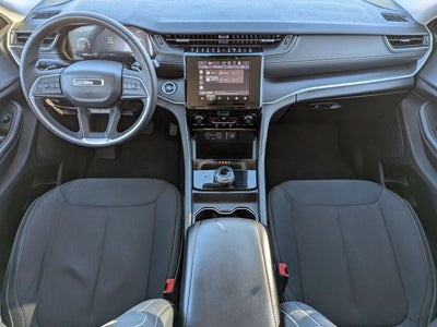 2023 Jeep Grand Cherokee Laredo 4x4