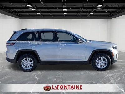 2023 Jeep Grand Cherokee Laredo 4x4