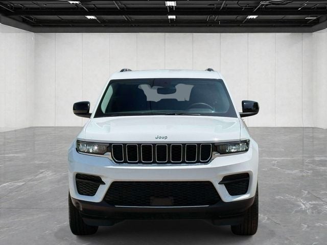 2023 Jeep Grand Cherokee Laredo 4x4