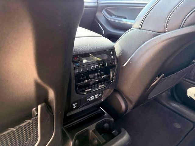2023 Jeep Grand Cherokee L Overland 4x4