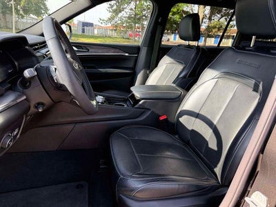 2023 Jeep Grand Cherokee L Overland 4x4