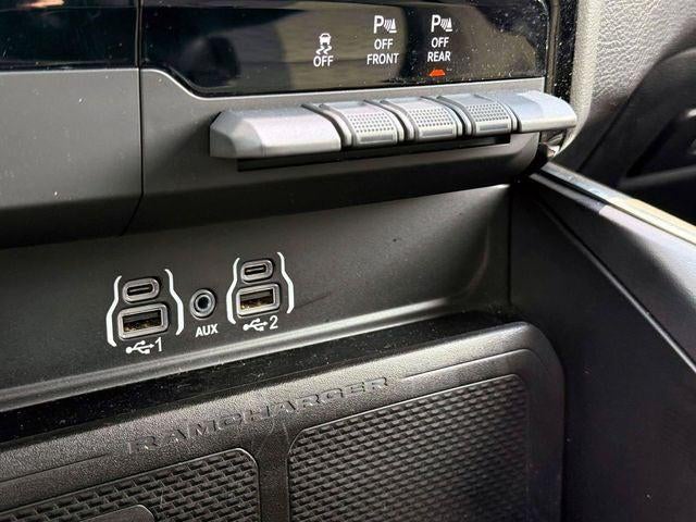2025 RAM 1500 Big Horn Crew Cab 4x4 5'7' Box