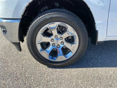 2020 RAM 1500 Big Horn Crew Cab 4x4 5'7' Box