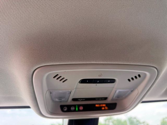 2020 Chevrolet Traverse AWD LT Leather