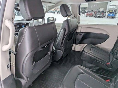 2023 Chrysler Pacifica Touring L AWD
