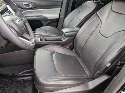 2023 Jeep Compass Latitude Lux FWD