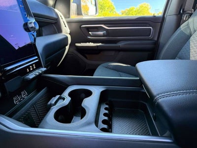 2026 RAM 1500 Big Horn Crew Cab 4x4 5'7' Box